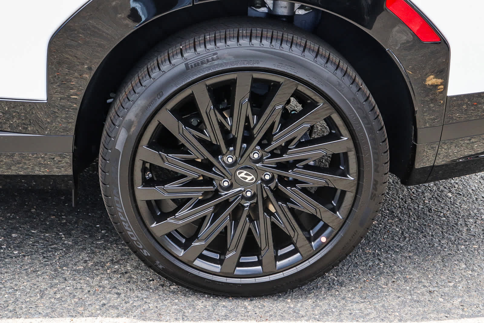 New 2026 Hyundai Santa Fe Calligraphy FWD image 13