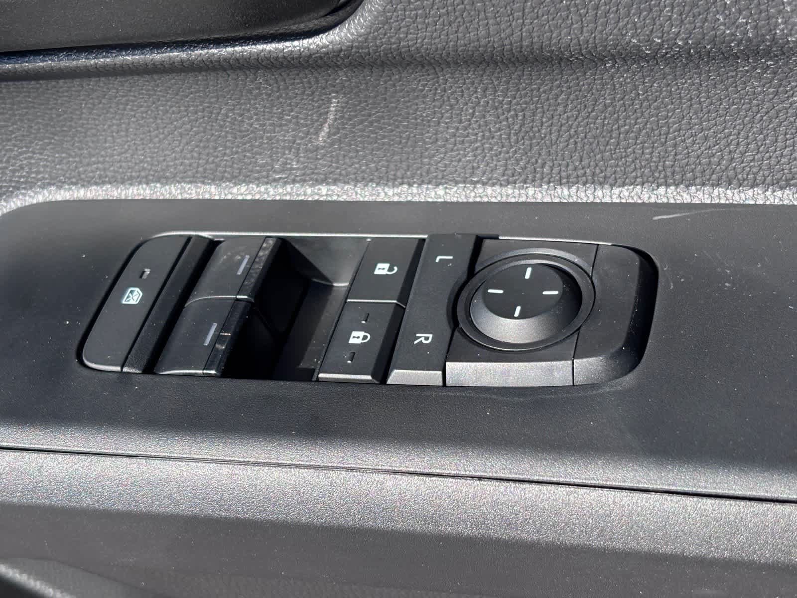 Used 2026 Toyota Tacoma SR5 RWD image 18