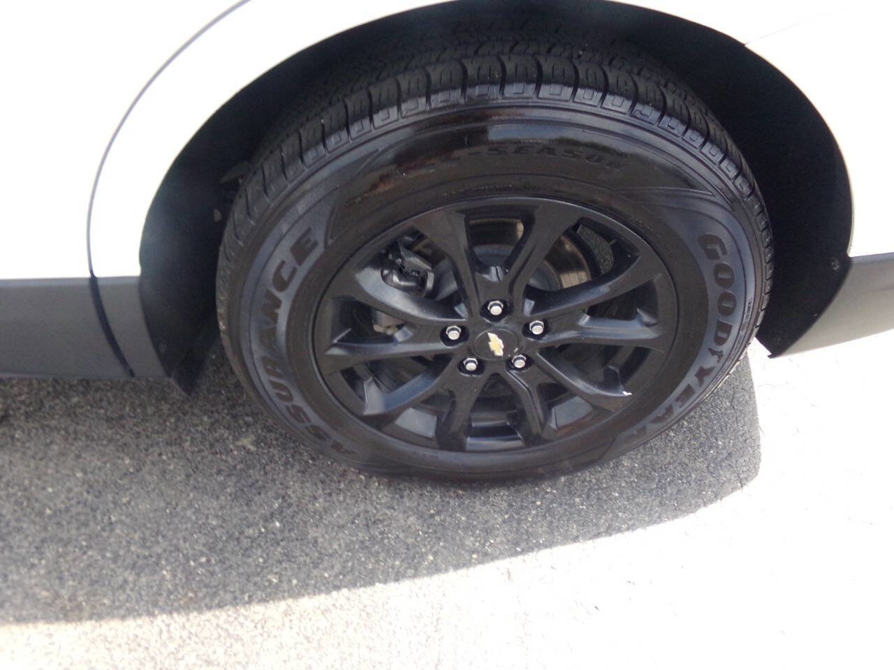 Used 2021 Chevrolet Equinox LT image 31