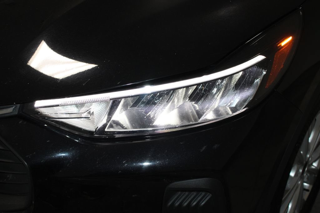 Used 2025 Ford Escape Active AWD/4WD image 47