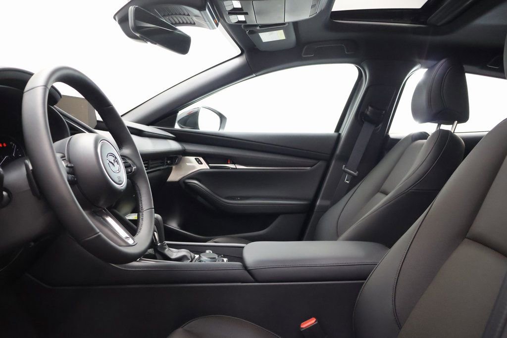 New 2025 MAZDA MAZDA3 Hatchback w/Premium Plus Pkg AWD/4WD image 13