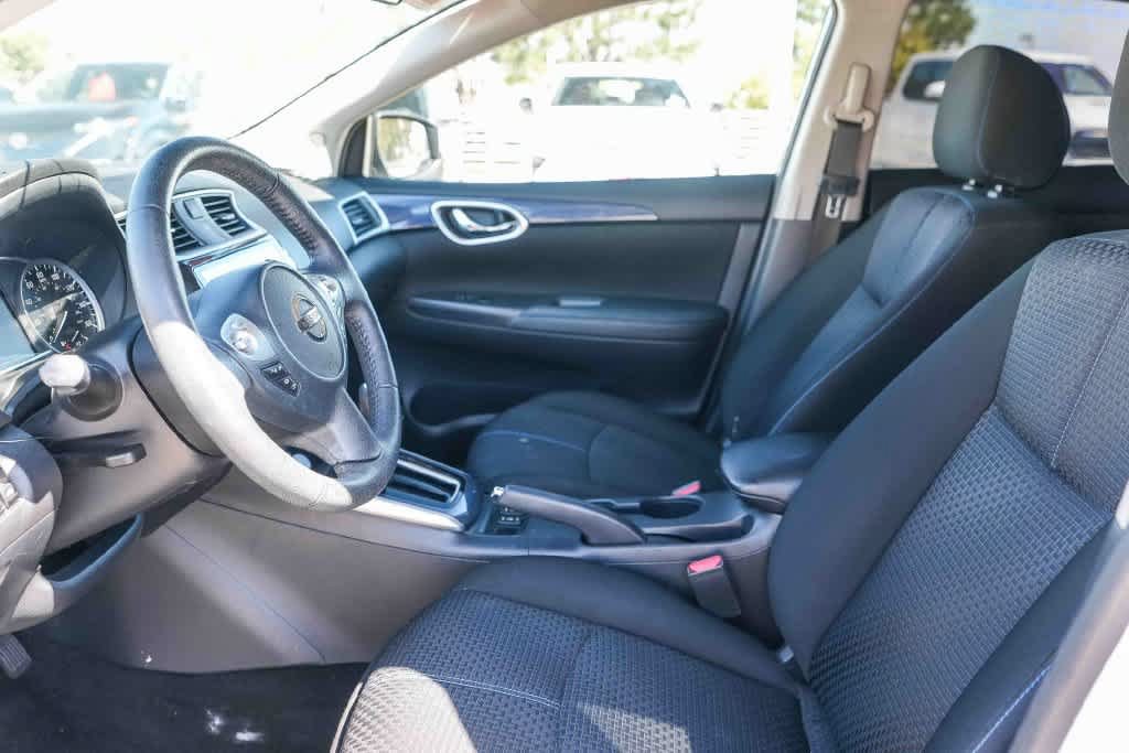 Used 2018 Nissan Sentra SR w/ SR Midnight Edition Package FWD image 17