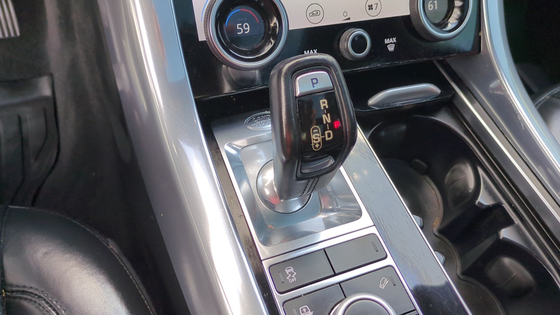 Used 2018 Land Rover Range Rover Sport HSE AWD/4WD image 25