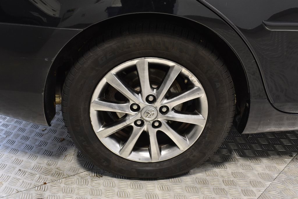 Used 2010 Toyota Camry Hybrid image 33