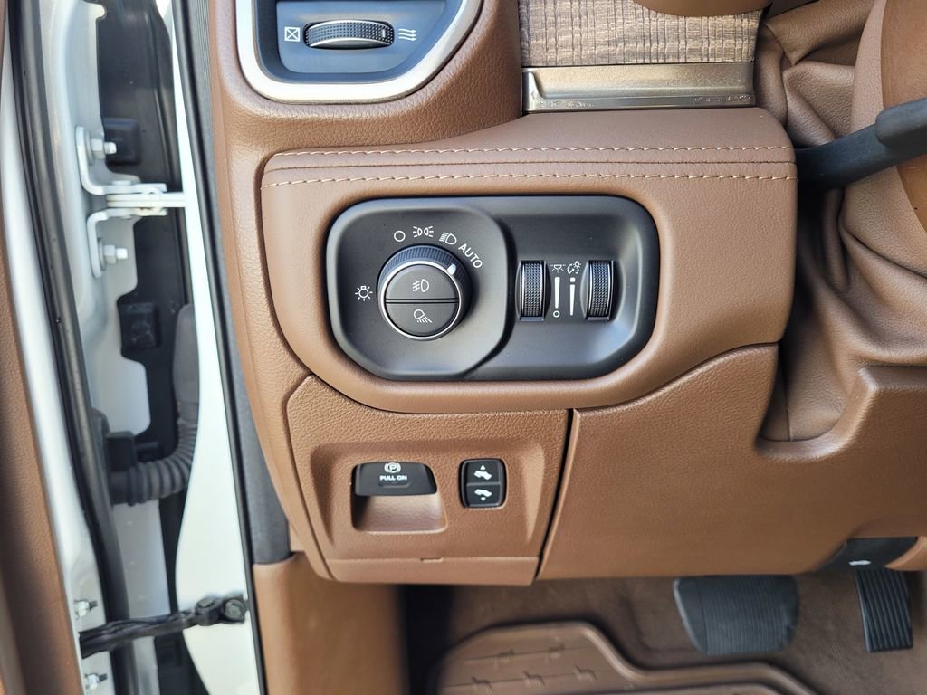 Used 2020 RAM 1500 Limited AWD/4WD image 25