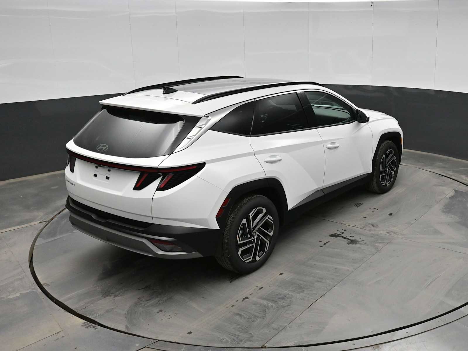 New 2026 Hyundai Tucson Limited image 28