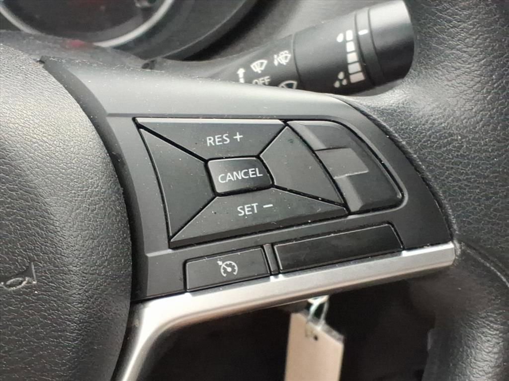 Used 2022 Nissan Versa S FWD image 13