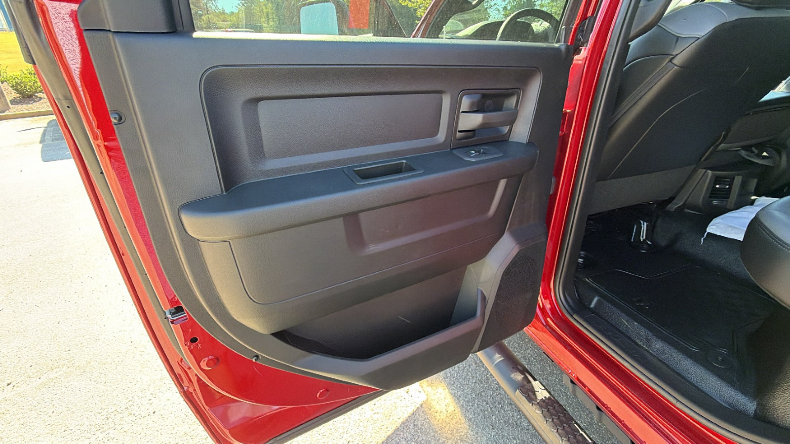 New 2026 RAM 5500 Tradesman w/ Chrome Appearance Group AWD/4WD image 19