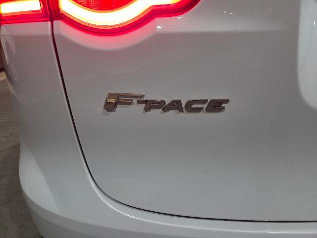Used 2020 Jaguar F-PACE Premium image 10