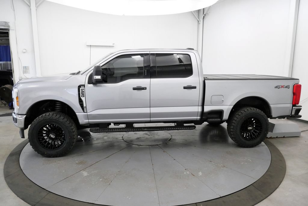 Used 2024 Ford F250 XLT AWD/4WD image 4
