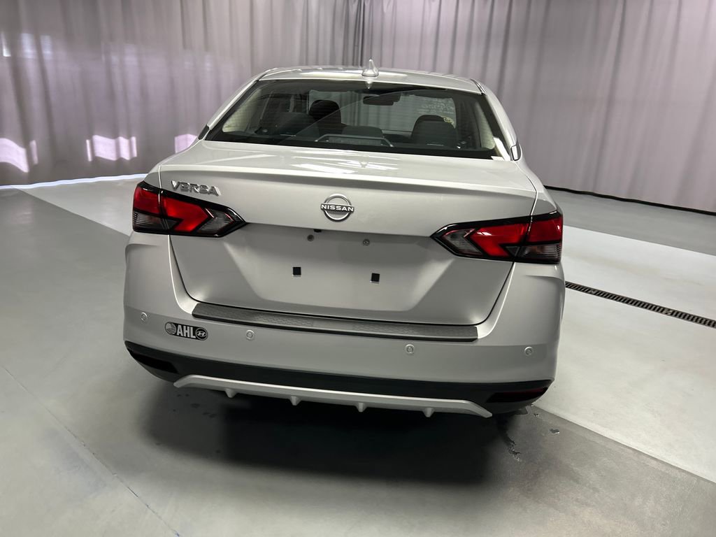 Used 2025 Nissan Versa SV FWD image 6