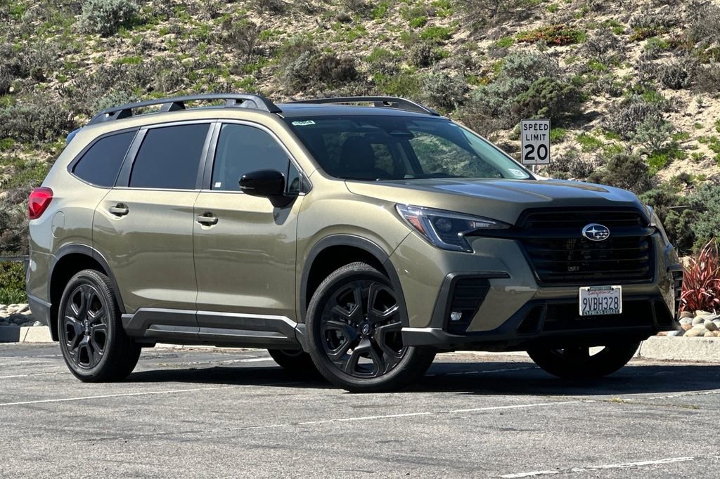 Used 2025 Subaru Ascent Bronze Edition w/ Popular Package #2 image 2