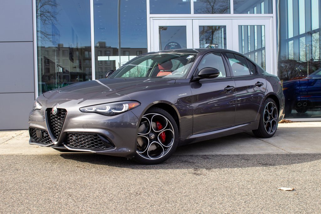 New 2025 Alfa Romeo Giulia AWD
