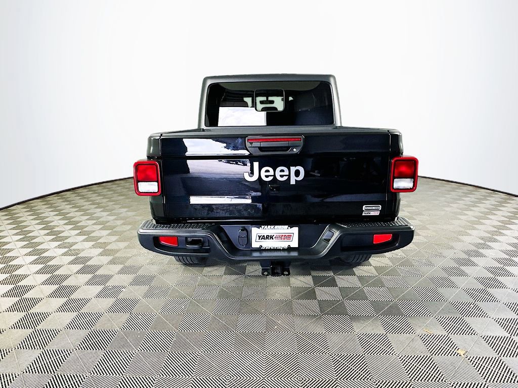 Certified 2022 Jeep Gladiator Overland w/ Popular Equipment Package image 10