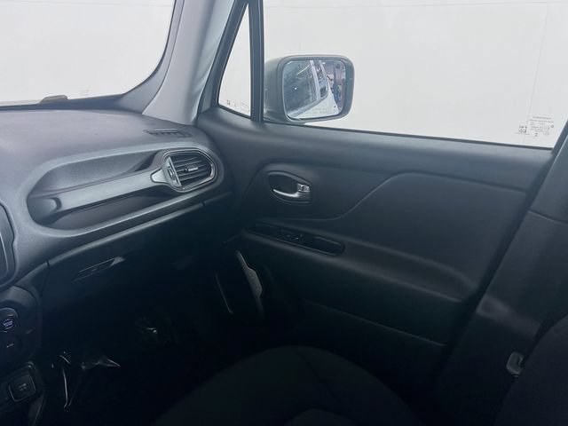 Used 2023 Jeep Renegade Latitude AWD/4WD image 22
