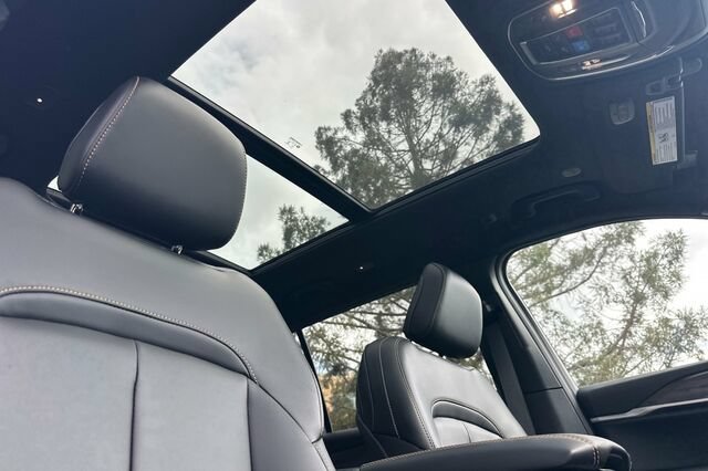 New 2026 Jeep Grand Cherokee L Limited AWD/4WD image 15