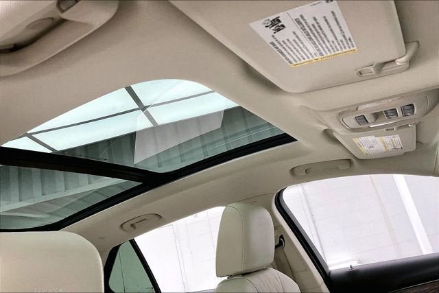 Certified 2023 Buick Envision Avenir image 13