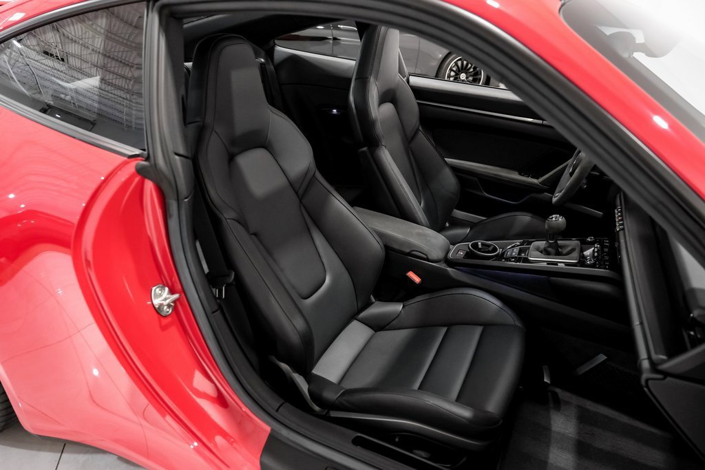 Used 2024 Porsche 911 Carrera GTS w/ Premium Package image 27