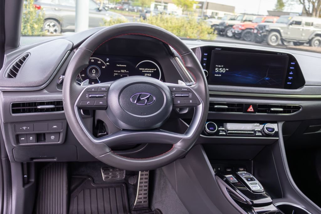 Certified 2023 Hyundai Sonata SEL Plus w/ Winter Weather Package image 16