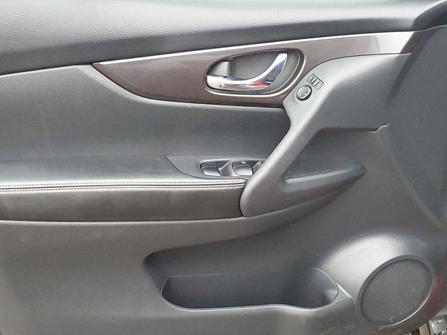 Used 2019 Nissan Rogue SV image 13