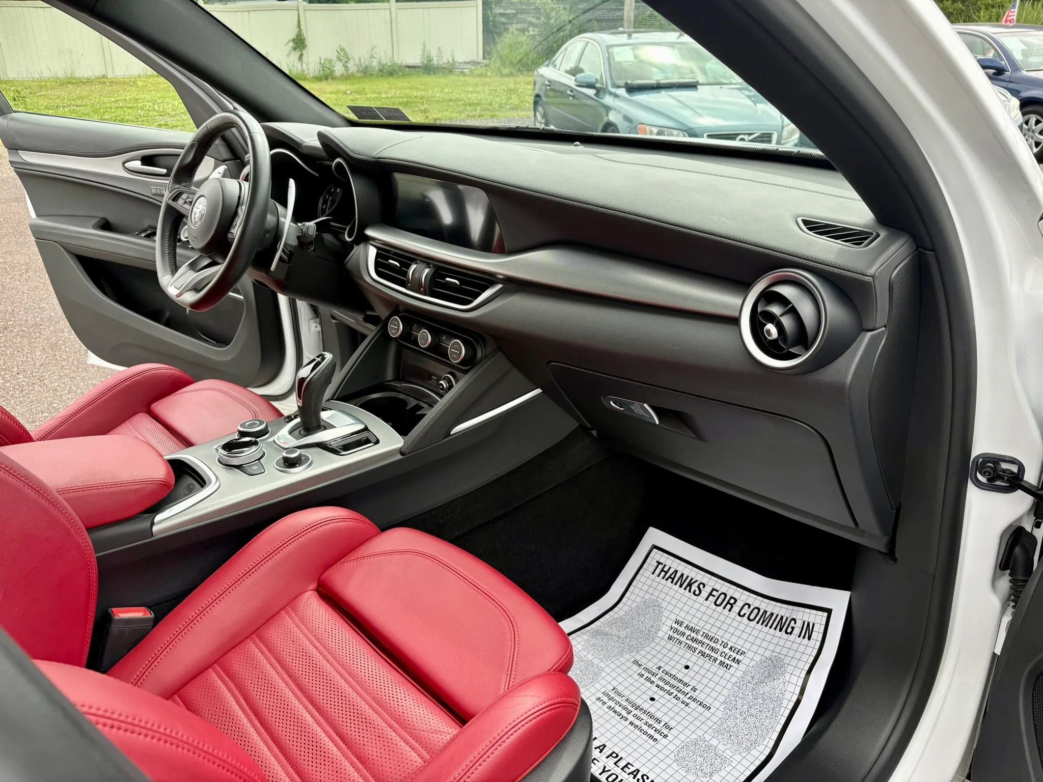 Used 2022 Alfa Romeo Stelvio Veloce AWD/4WD image 28
