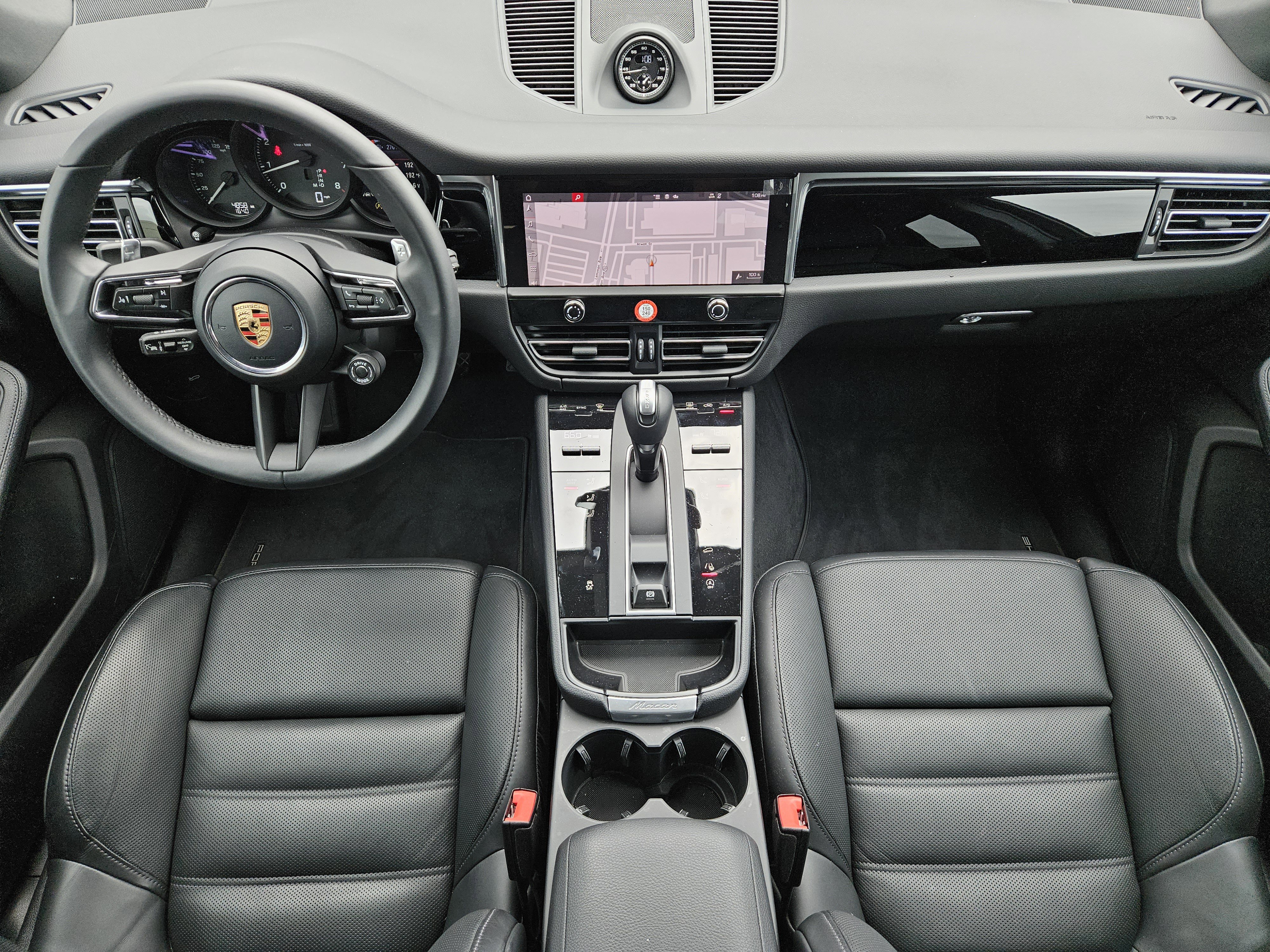 Used 2026 Porsche Macan image 24