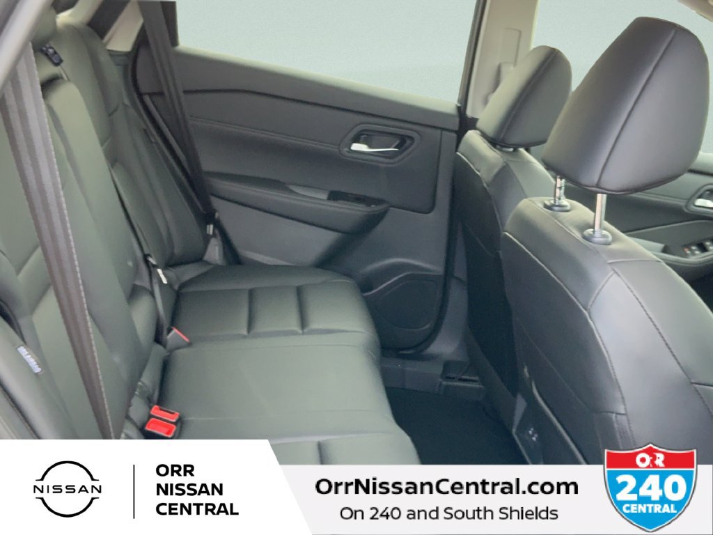 New 2027 Nissan Rogue Dark Armor FWD image 12