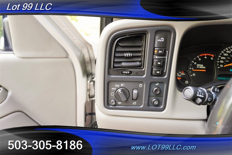 Used 2004 GMC Sierra 2500 SLT w/ Heavy-Duty Power Package AWD/4WD image 23