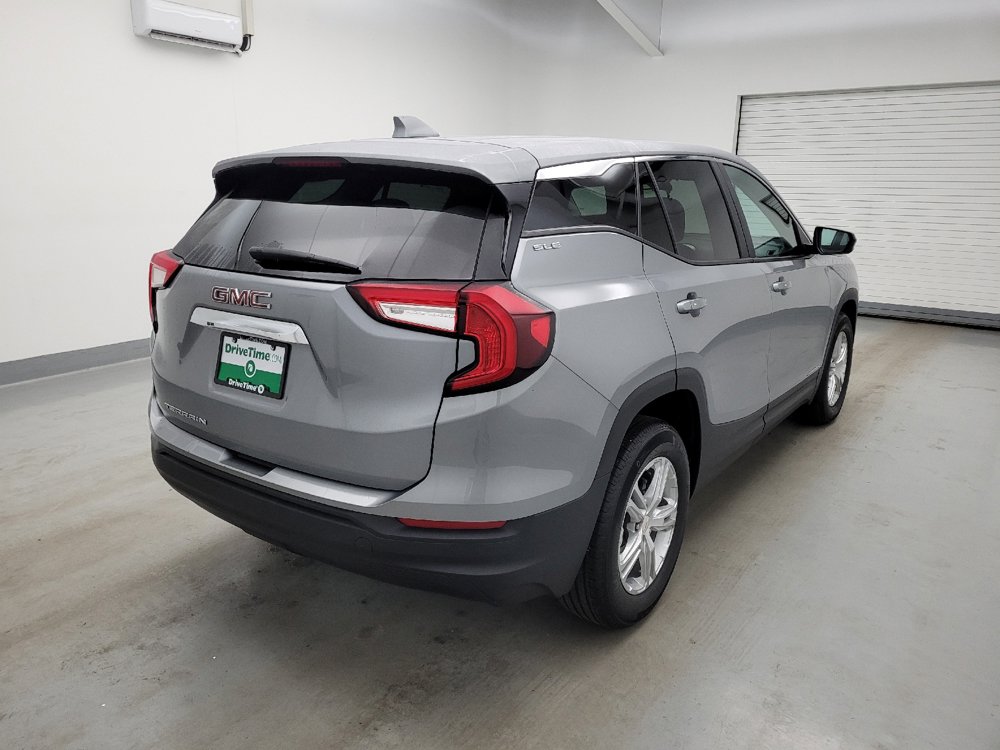 Used 2023 GMC Terrain SLE FWD image 9