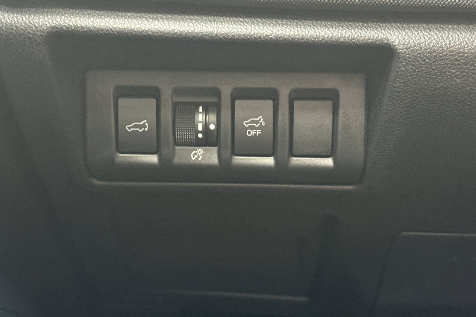 Used 2025 Subaru Outback Premium image 35