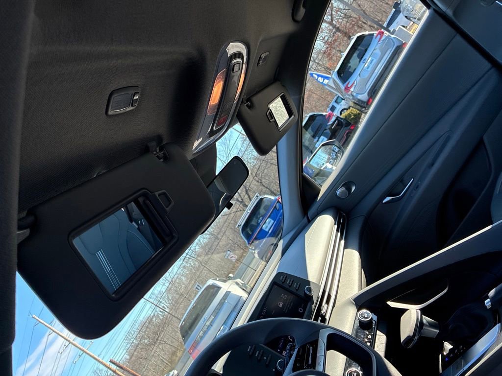 Used 2023 Hyundai Elantra SEL image 37