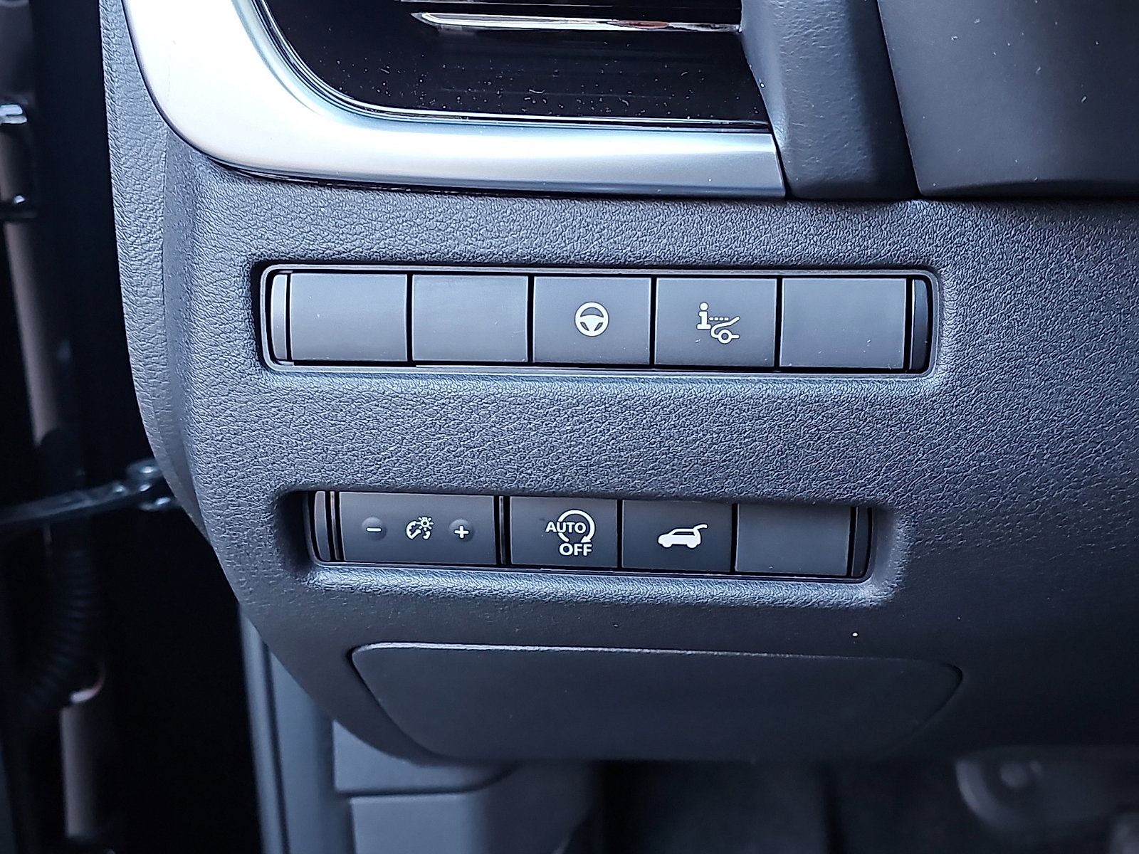 Certified 2025 Nissan Rogue SL w/ Tech Package image 28