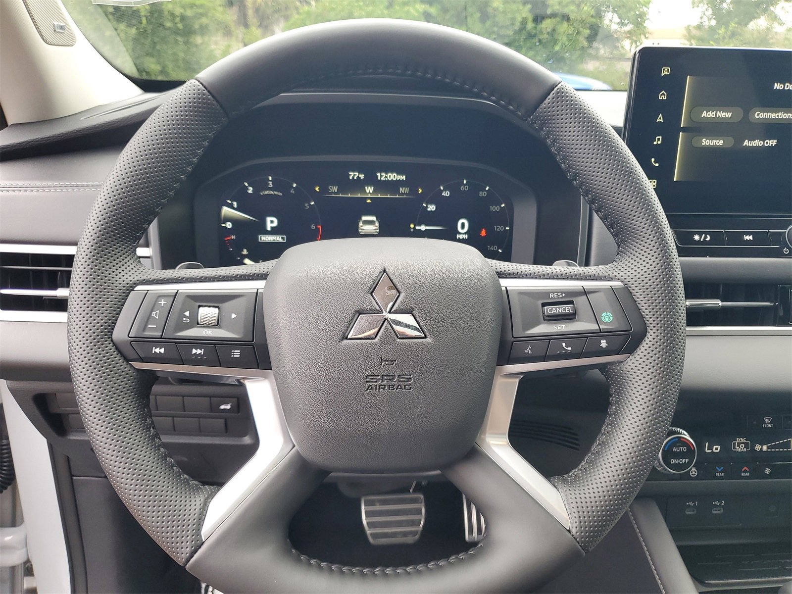 New 2025 Mitsubishi Outlander SEL image 11