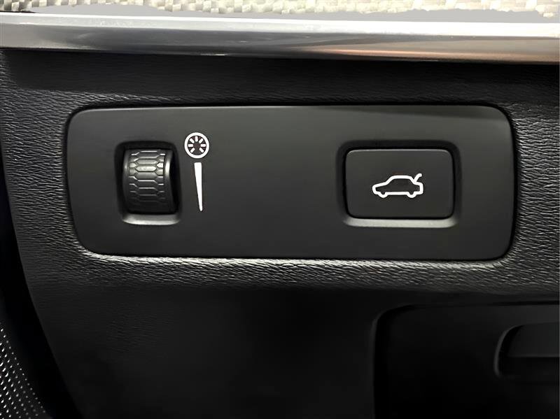 Used 2019 Volvo XC90 T6 R-Design w/ Advanced Package image 15