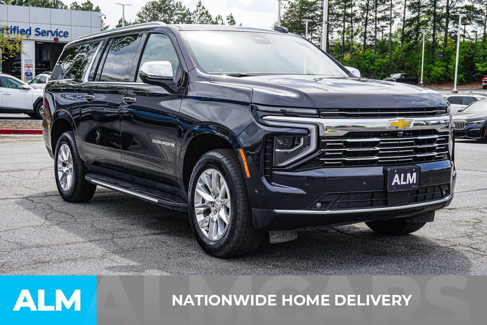 Used 2025 Chevrolet Suburban Premier AWD/4WD image 6