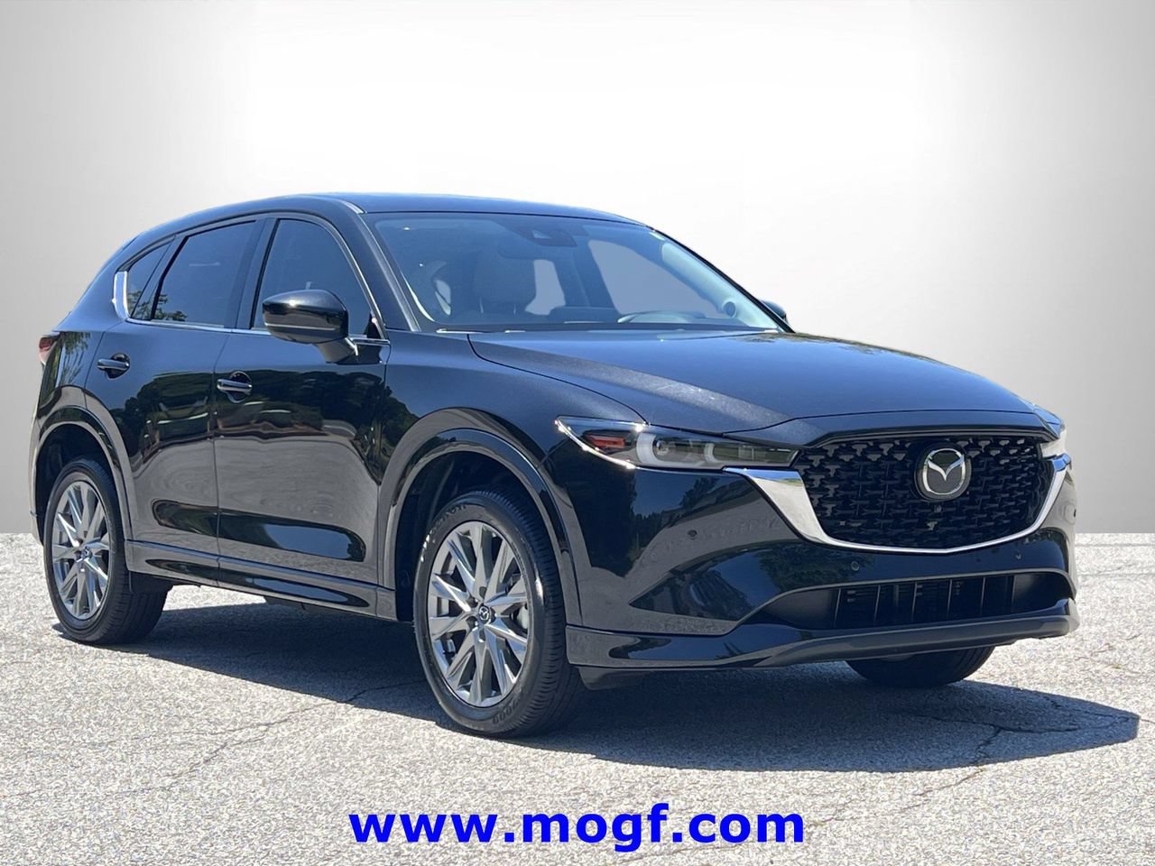 Used 2025 MAZDA CX-5 AWD 2.5 S w/ Premium Plus Pkg image 4