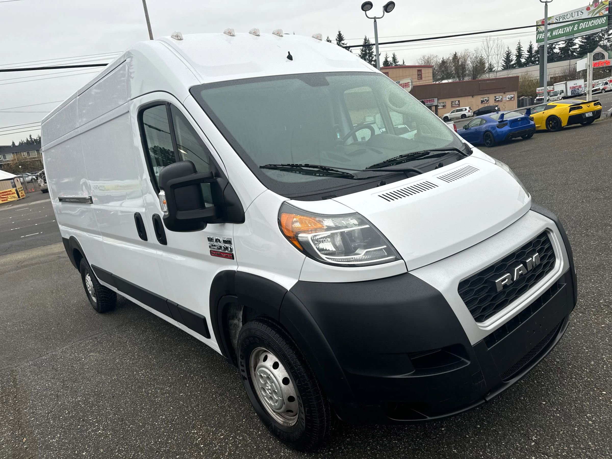 Used 2019 RAM ProMaster 2500 w/ Interior Convenience Group image 3