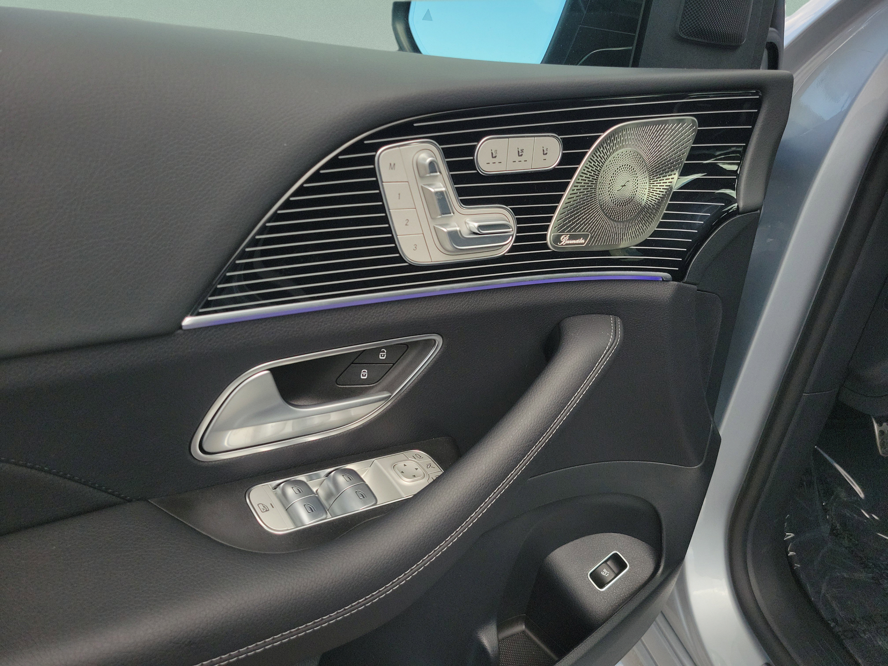 New 2026 Mercedes-Benz GLS 450 4MATIC image 16