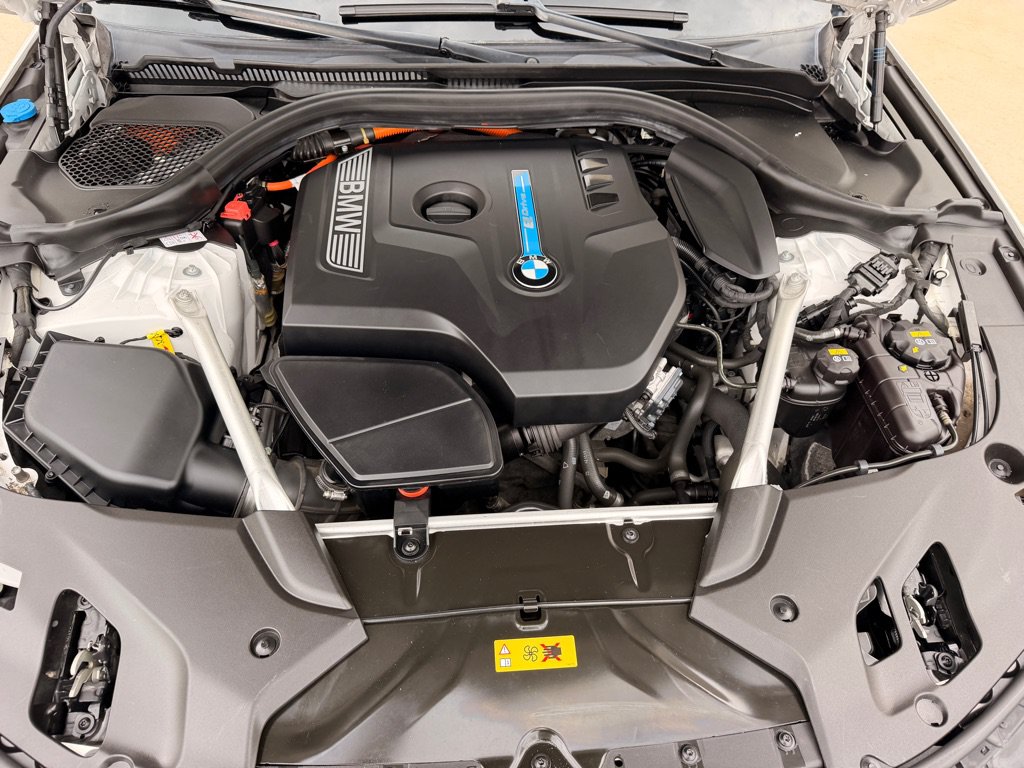 Used 2018 BMW 530e xDrive AWD/4WD image 22