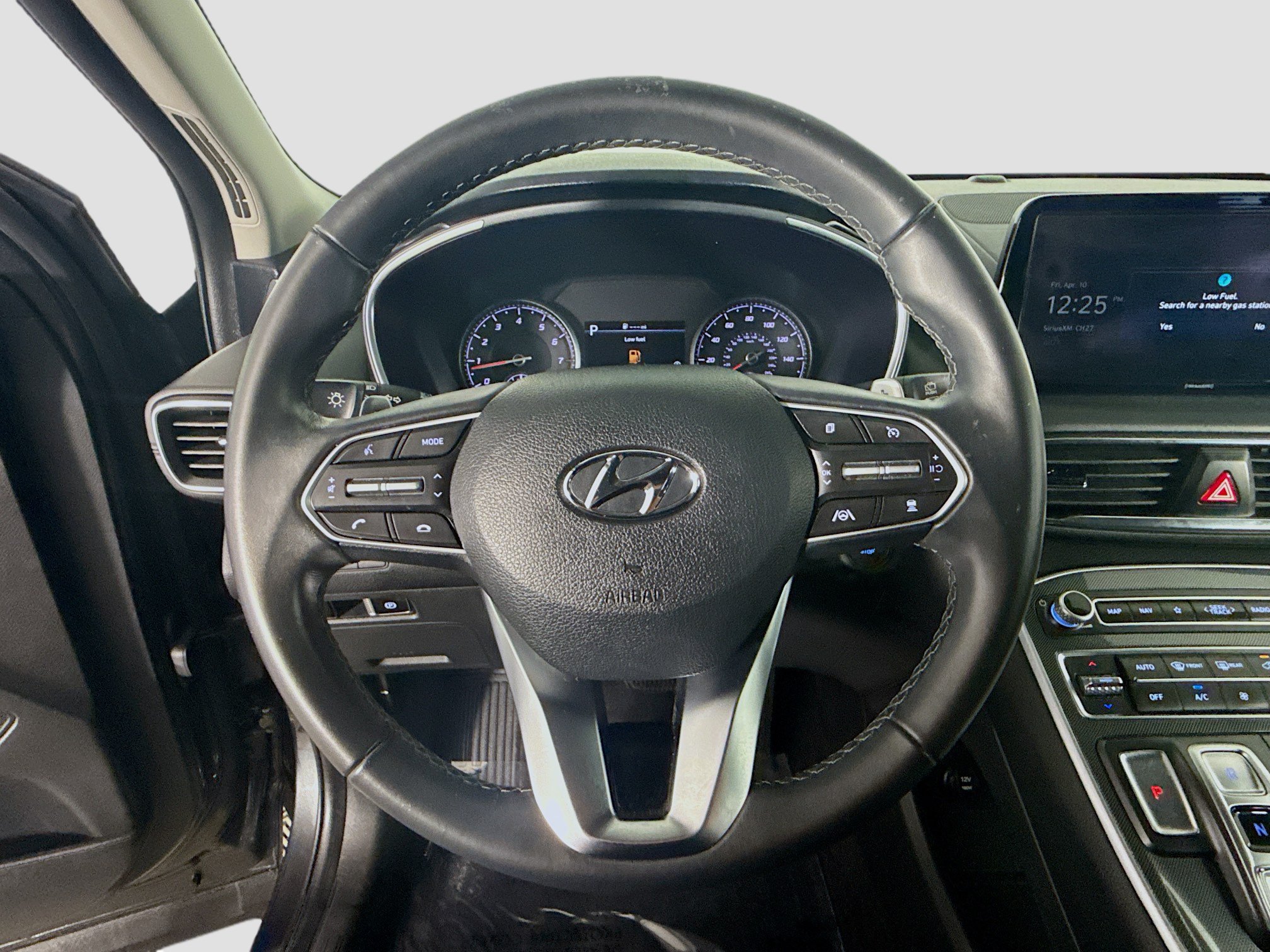 Used 2023 Hyundai Santa Fe SEL FWD image 13