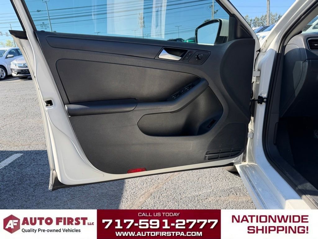 Used 2014 Volkswagen Jetta SE FWD image 10