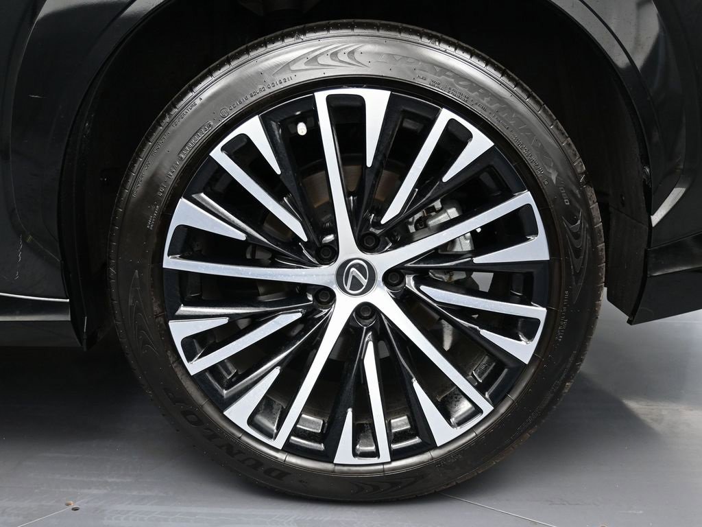 Used 2023 Lexus RZ 450e Premium w/ Technology Package image 10