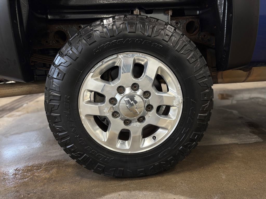 Used 2014 Chevrolet Silverado 2500 LT w/ Interior Plus Package image 33