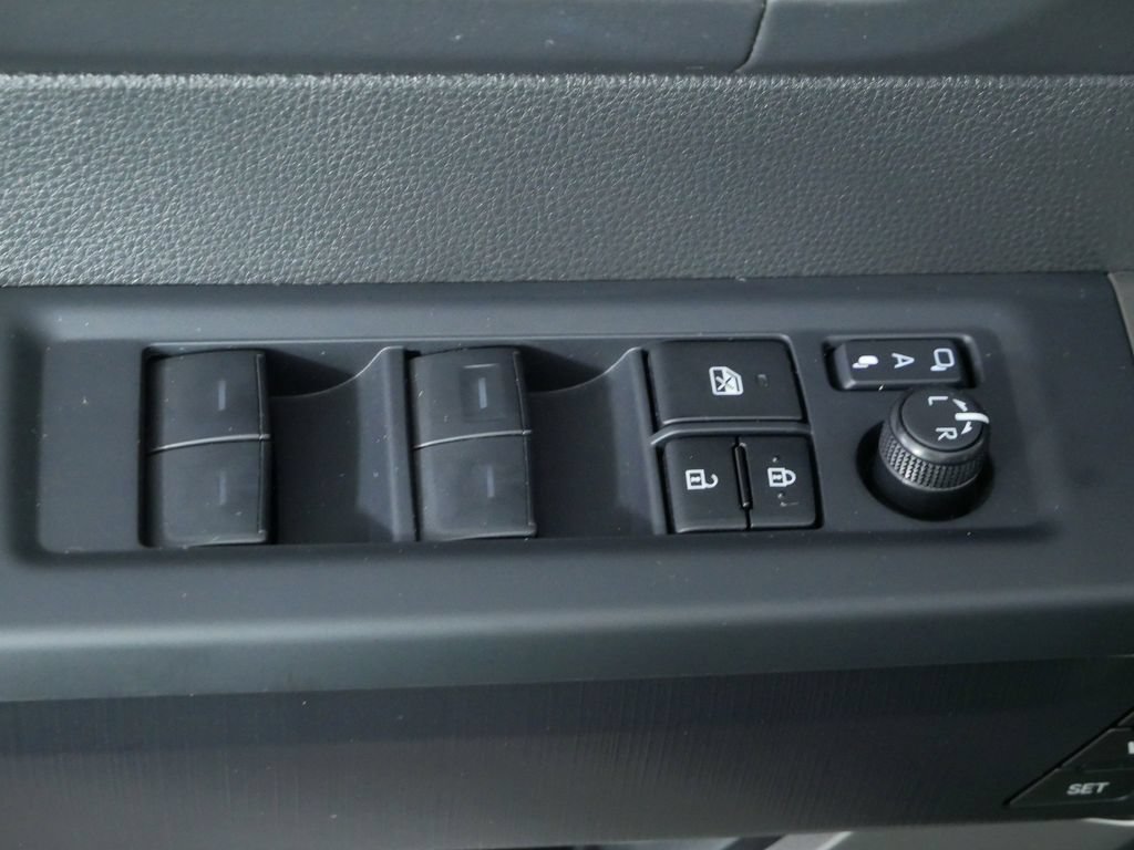 Used 2026 Toyota Sequoia Platinum AWD/4WD image 20
