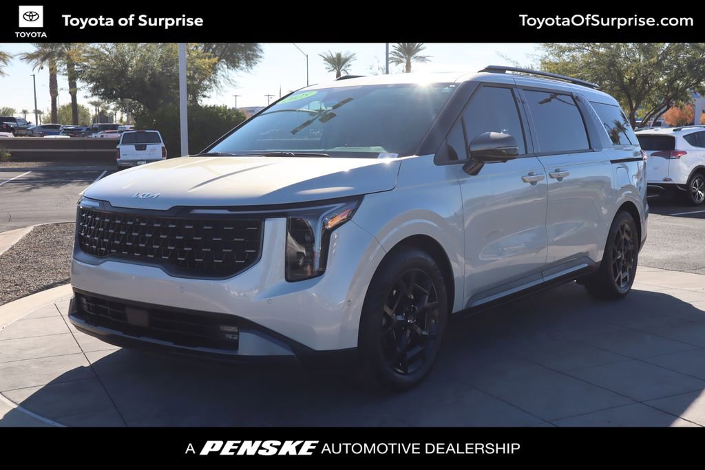 Used 2025 Kia Carnival SX Prestige image 1