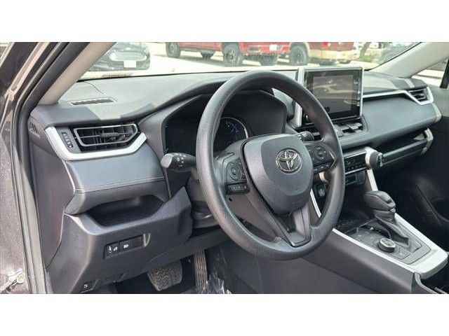 Certified 2025 Toyota RAV4 LE AWD/4WD image 22