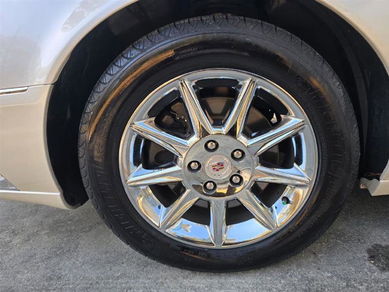 Used 2011 Cadillac DTS Luxury image 14