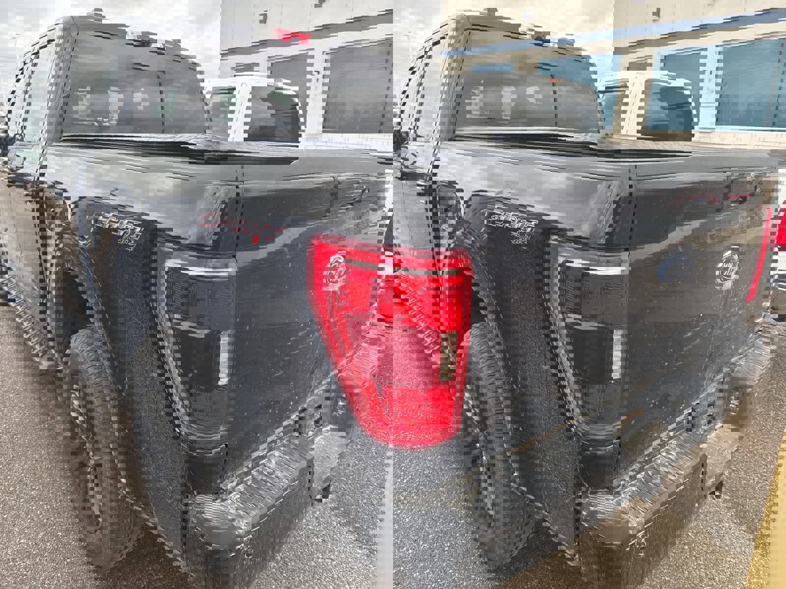 Used 2021 Ford F150 XLT w/ Equipment Group 302A High image 6