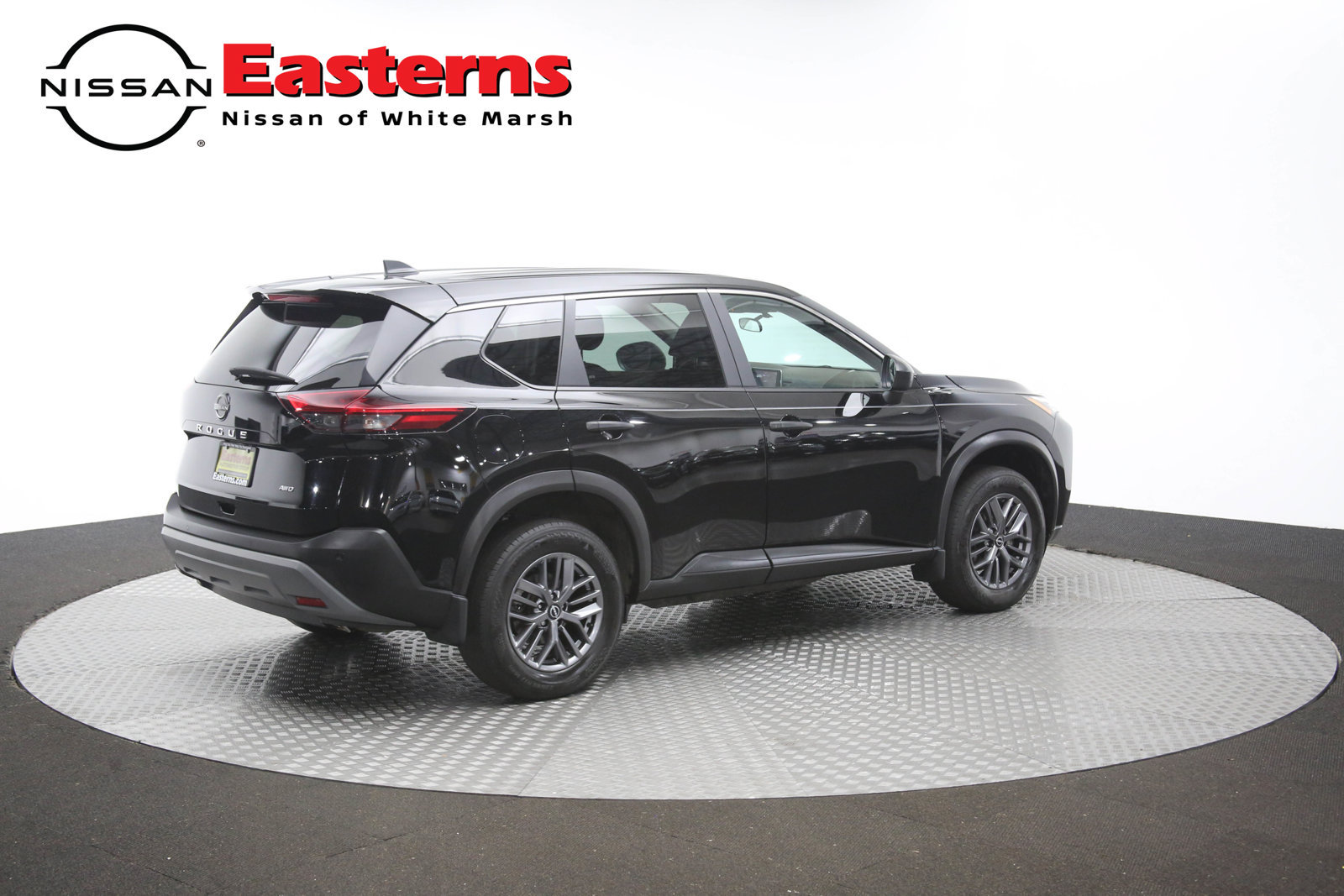 Used 2023 Nissan Rogue S AWD/4WD image 36