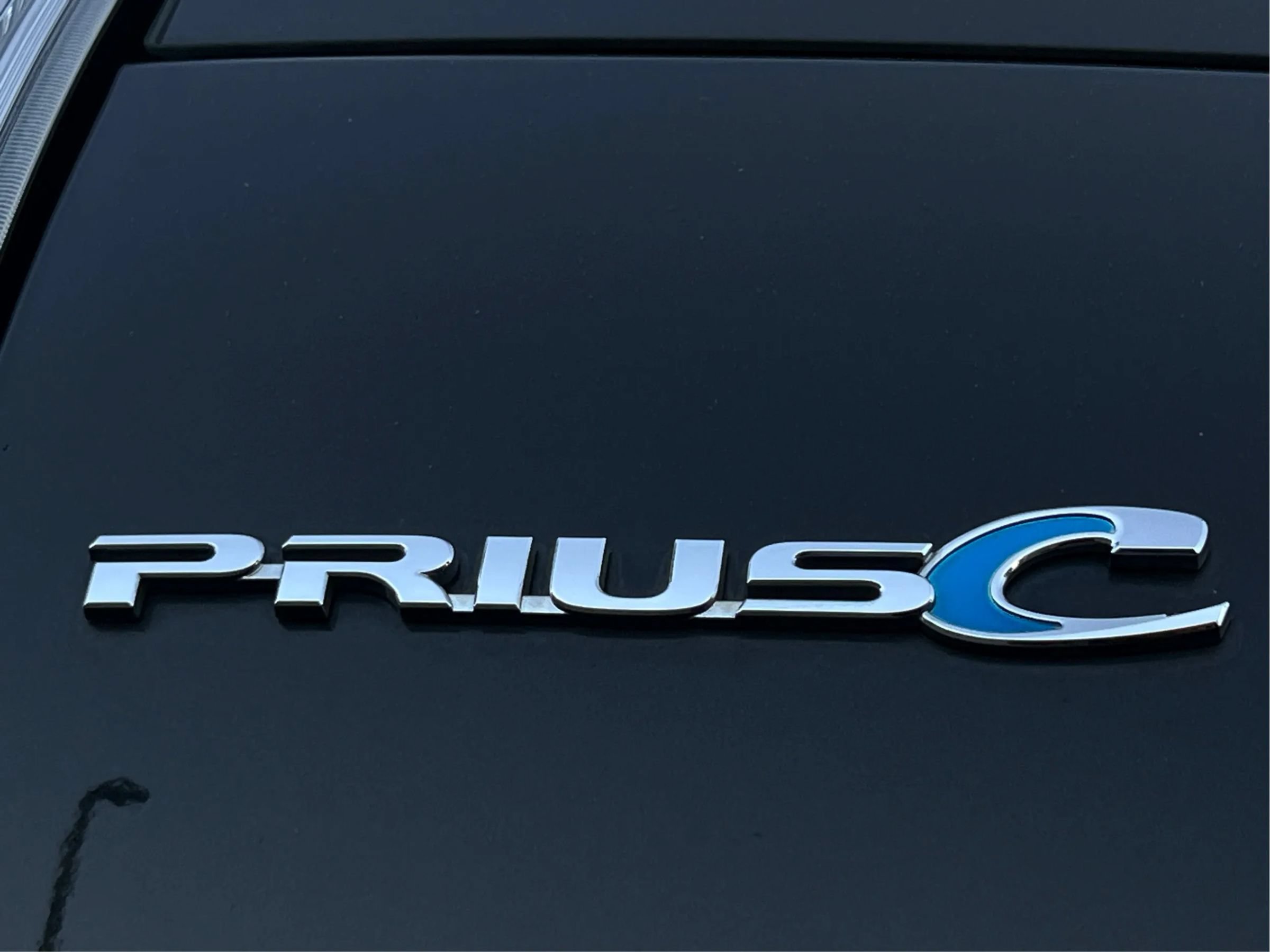Used 2017 Toyota Prius C One FWD image 33